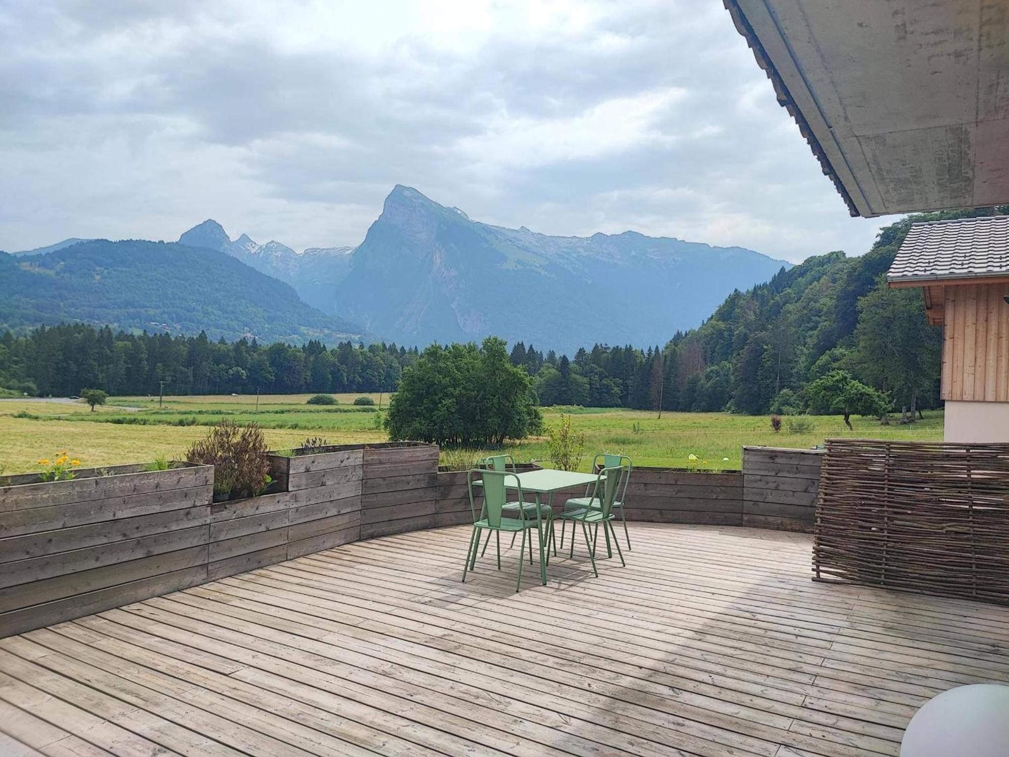 Duplex 2 Chambres Avec Grande Terrasse, Animaux Acceptes, A Samoens - Fr-1-642-77 Exterior photo